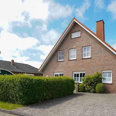 Villa Robinson - Ferienwohnung Luv Borkum Exterior photo